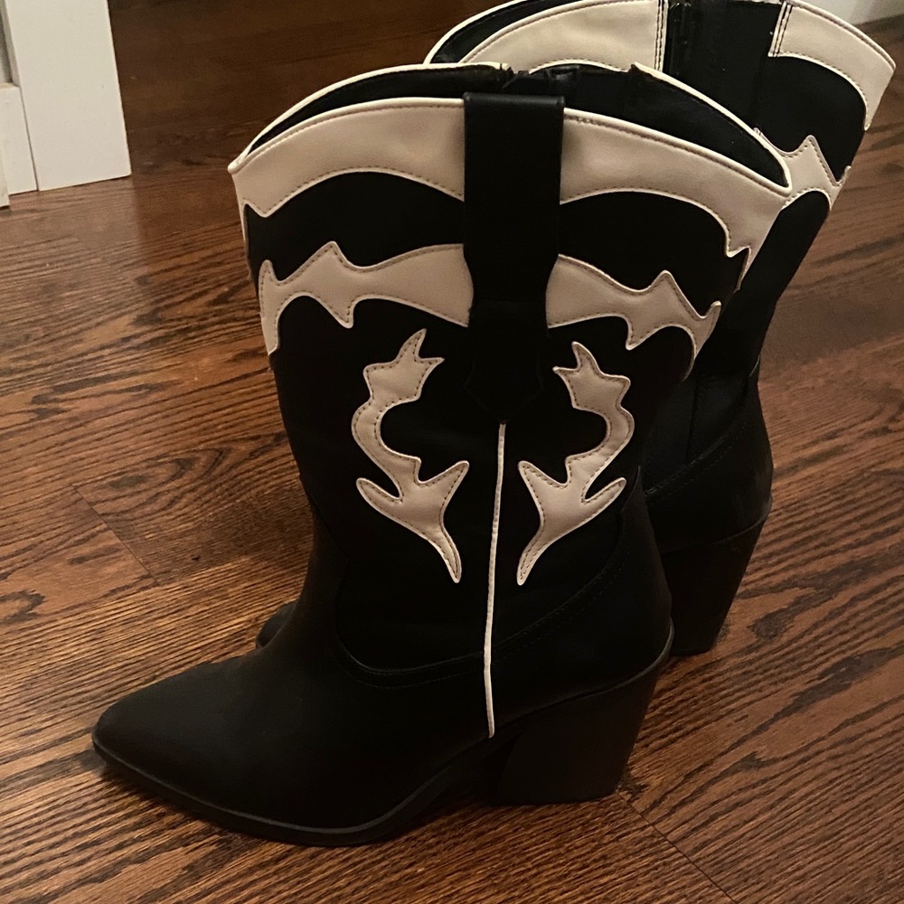 Stylish Black and White Western Boots